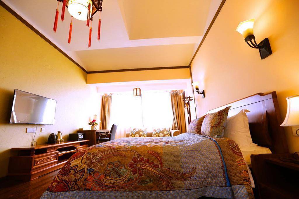 丽江束河橡树客栈度假庭院酒店 客房 照片